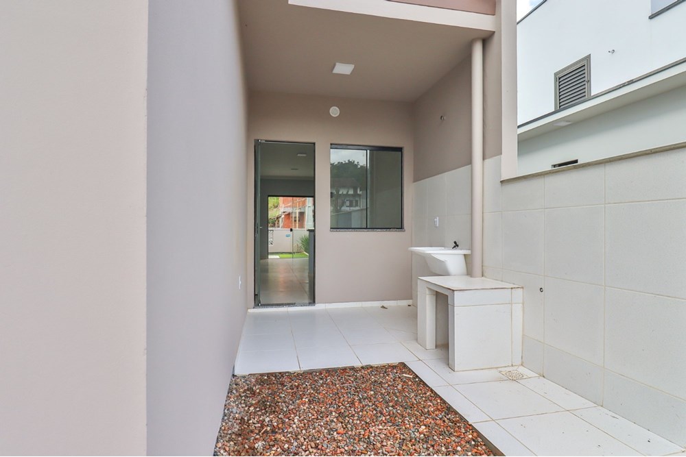 Linda casa nova e moderna esperando para ser sua em Indaial — foto 5