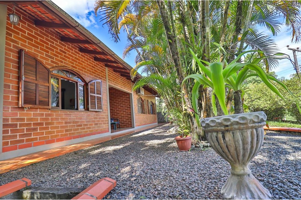 Casa à Venda No Encano com Galpão - foto 1