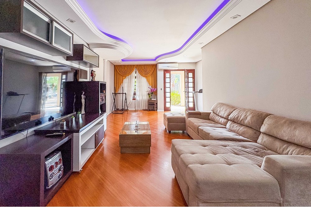 "Casa dos Sonhos em Carijós: 3Q, Piscina e Churras" — foto 7