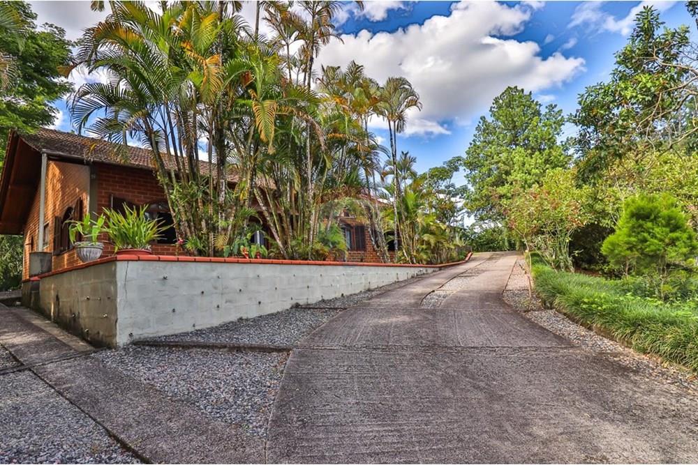 Casa - Venda - Indaial , Santa Catarina - WhatsApp Image 2024-12-17 at 10.40.57 (1).jpeg - 590211024-28