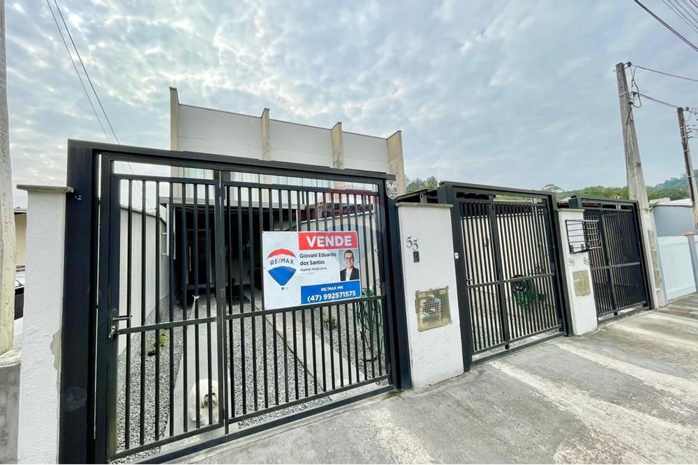 Sobrado com 2 dormitórios no bairro Fidélis - foto 1