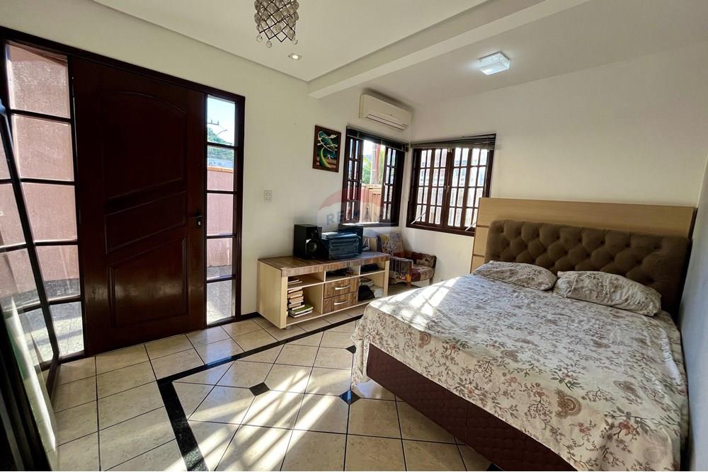 Casa - Venda - Itajaí , Santa Catarina - WhatsApp Image 2025-04-29 at 21.46.20 (1).jpeg - 590321022-170