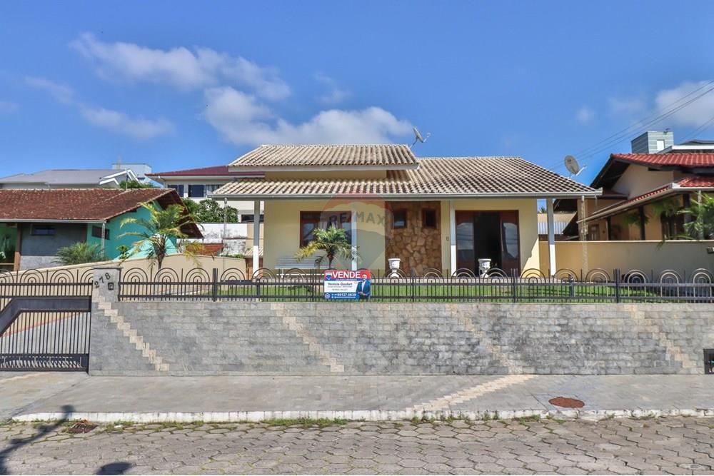 Casa - Venda - Indaial , Santa Catarina - WhatsApp Image 2025-02-19 at 12.42.41 (1).jpeg - 590301006-90