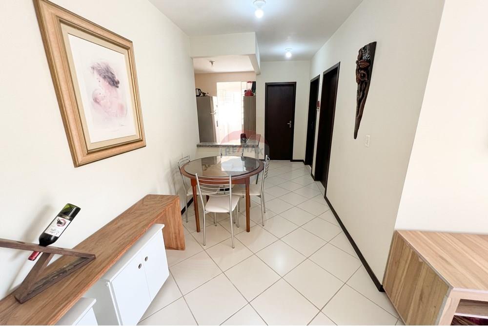 Apartamento à Venda - 2 Dormitórios (1 Suíte) + Vaga Dupla | Localização Estratégica! — foto 2