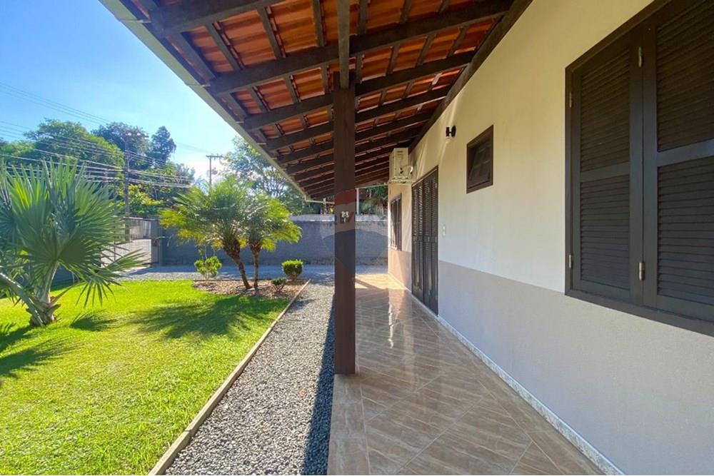 Casa dos seus sonhos no bairro Água Verde - Blumenau! — foto 4