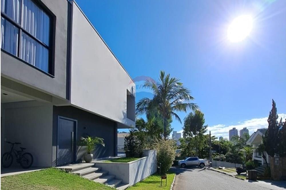 Casa de Condomínio - Venda - Balneário Camboriú , Santa Catarina - 2.1 FRENTE CASA.jpeg - 590231080-72