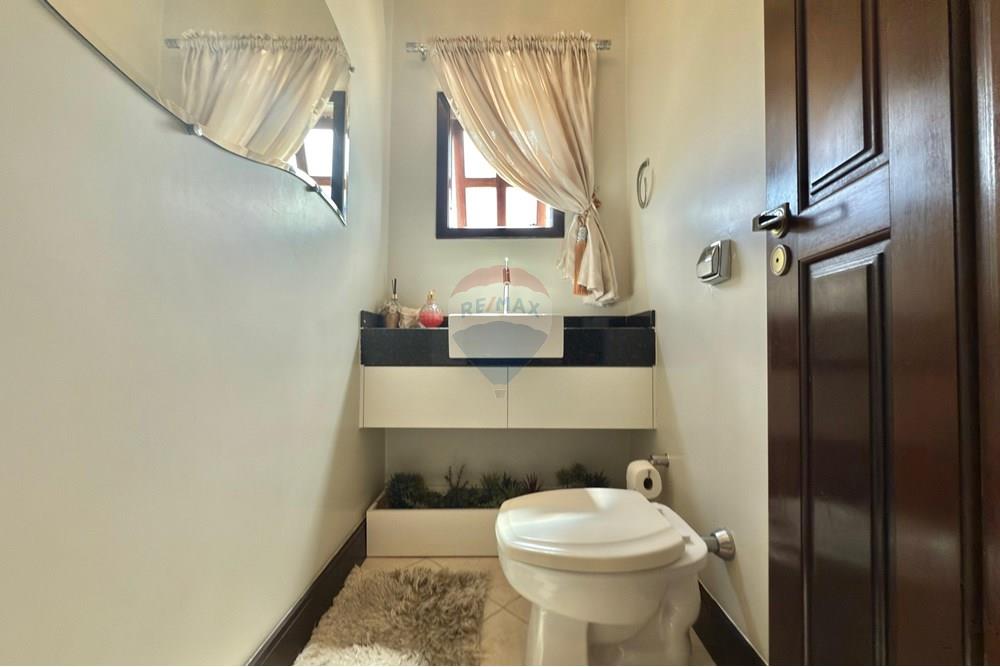 Casa de Alto Padrão 03 Dormitórios sendo 01 Suíte e 04 vagas de garagem — foto 6