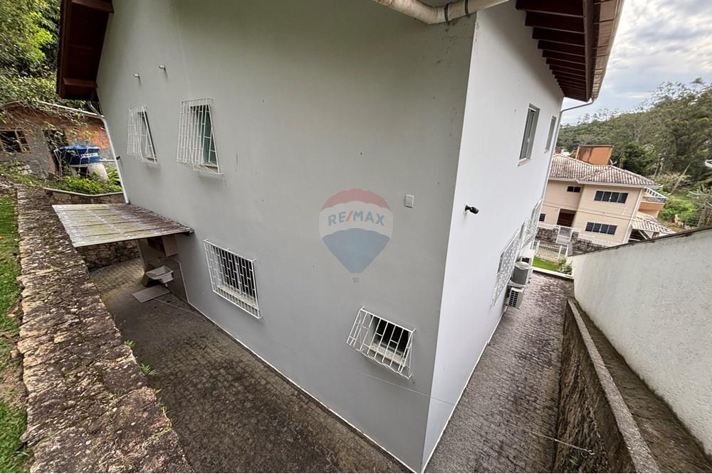 Casa - Venda - Florianópolis , Santa Catarina - parte de trás da casa .JPG - 590511002-45