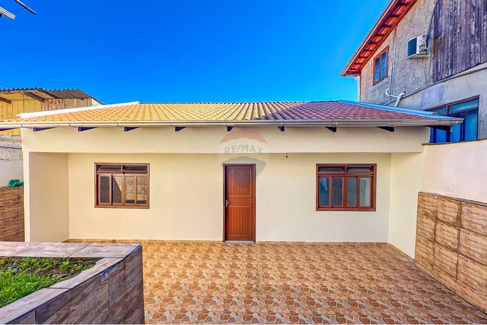 Casa ampla e reformada, apta para financiamento. — foto 2