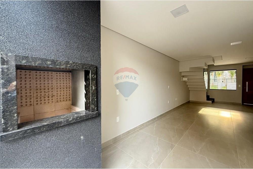 Sobrado - Venda - Joinville , Santa Catarina - d8fdf494-a260-40d0-8e6b-3b4334d8603f.jpeg - 590501039-18