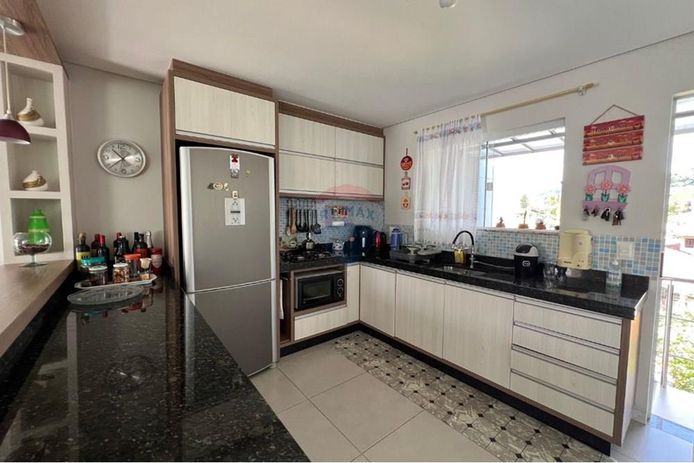 SOBRADO IMPERDÍVEL NO BAIRRO VELHA ! — foto 4