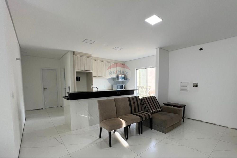 UM IMÓVEL ÚNICO PRÓXIMO AO CENTRO DE BLUMENAU! — foto 3