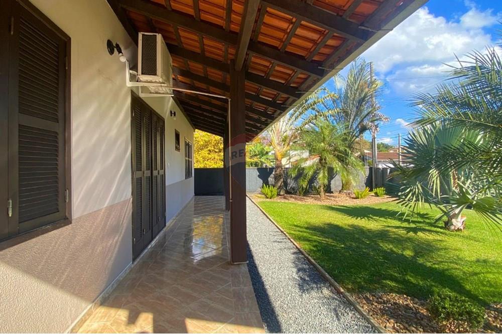 Casa dos seus sonhos no bairro Água Verde - Blumenau! — foto 3