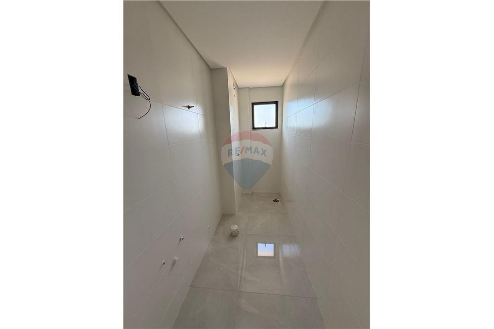 Apartamento à venda com 2 quartos, 72m² - Foto 9