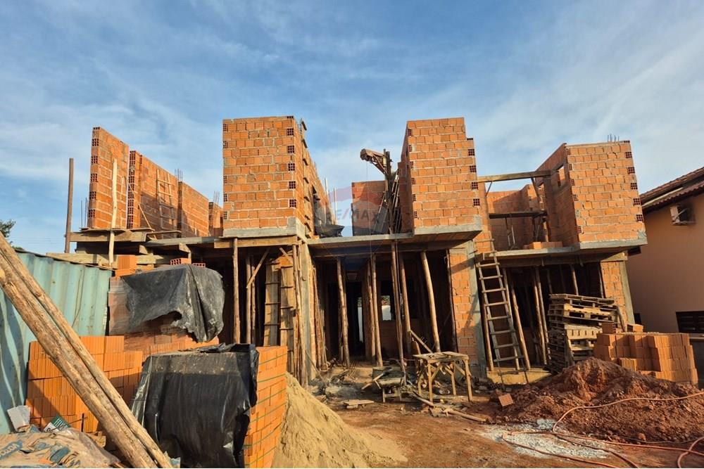 Sobrado - Venda - Joinville , Santa Catarina - Imagem do WhatsApp de 2025-05-08 à(s) 13.53.21_9950bdf1.jpg - 590501001-46