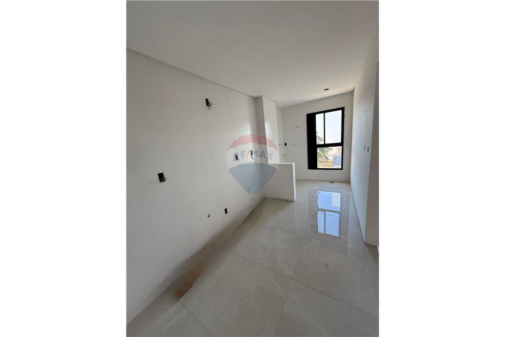 Apartamento à venda com 2 quartos, 72m² - Foto 8