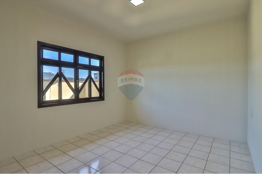 Casa - Venda - Indaial , Santa Catarina - WhatsApp Image 2025-09-11 at 17.39.17 (1).jpeg - 590211033-68