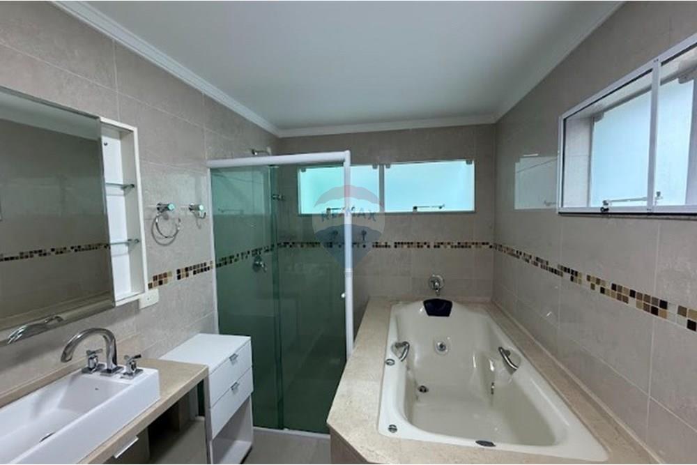 Casa - Venda - Balneário Camboriú , Santa Catarina - WhatsApp Image 2025-04-28 at 12.20.54.jpeg - 590231010-128