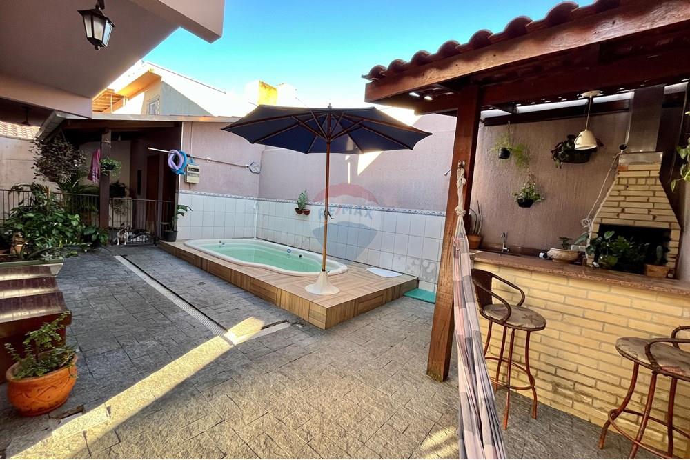 Casa - Venda - Itajaí , Santa Catarina - WhatsApp Image 2025-04-29 at 21.46.18 (1).jpeg - 590321022-170