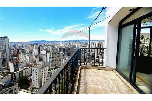 Cobertura à venda com 5 quartos, 469m² - Foto 2
