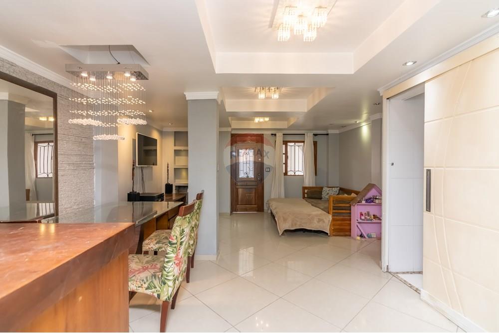 Casa, 3 quartos, 210 m² - Foto 2