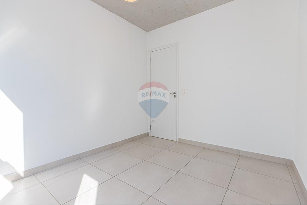 Apartamento à venda com 2 quartos, 70m² - Foto 13