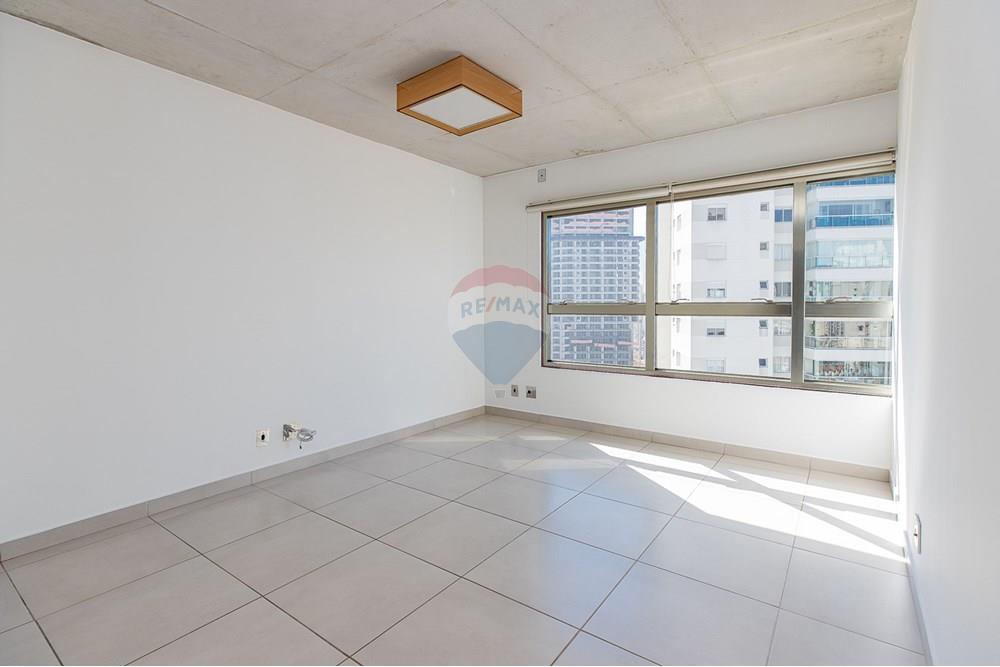 Apartamento à venda com 2 quartos, 70m² - Foto 3