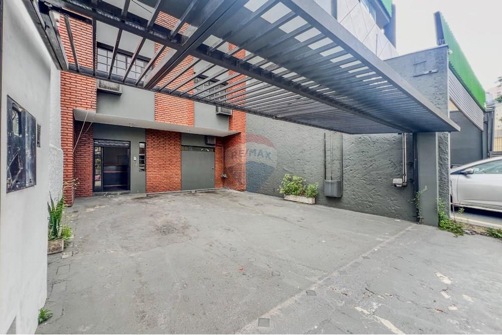 Prédio - Alugar - São Paulo , São Paulo - Piso 0 Estacionamento foto 01.jpg - 602321013-83