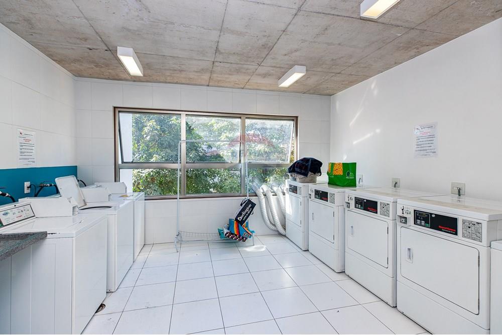 Apartamento à venda com 2 quartos, 70m² - Foto 37