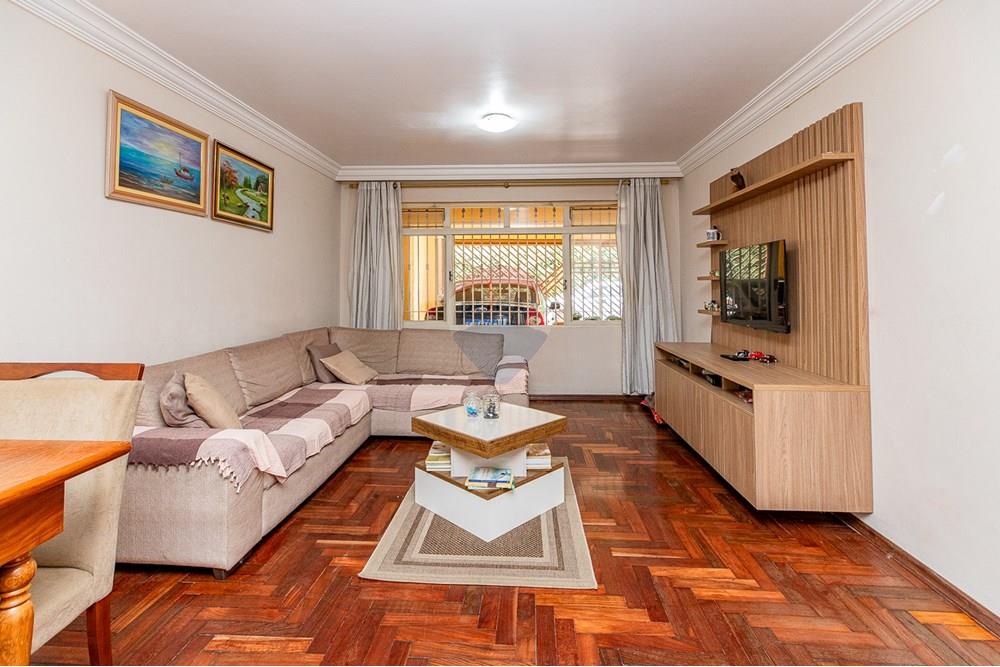 Casa à venda com 3 quartos, 396m² - Foto 1