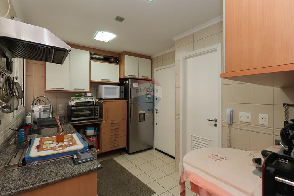 Apartamento à venda com 3 quartos, 119m² - Foto 19