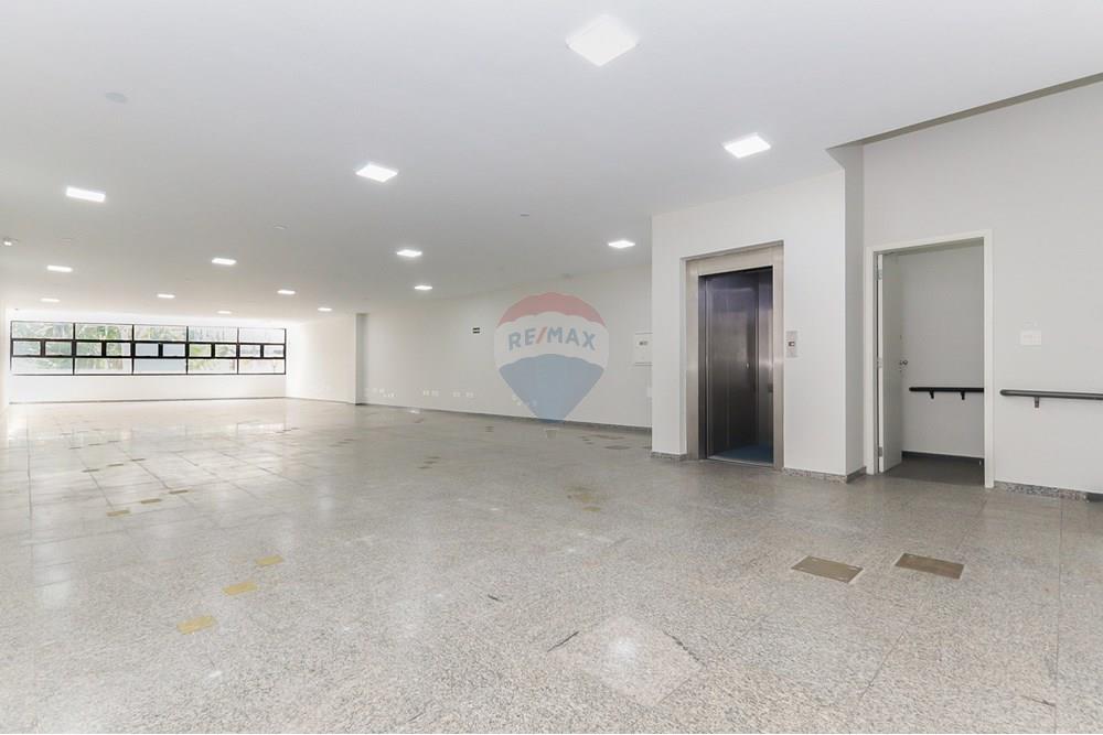 Prédio Inteiro para alugar com 7 quartos, 728m² - Foto 9