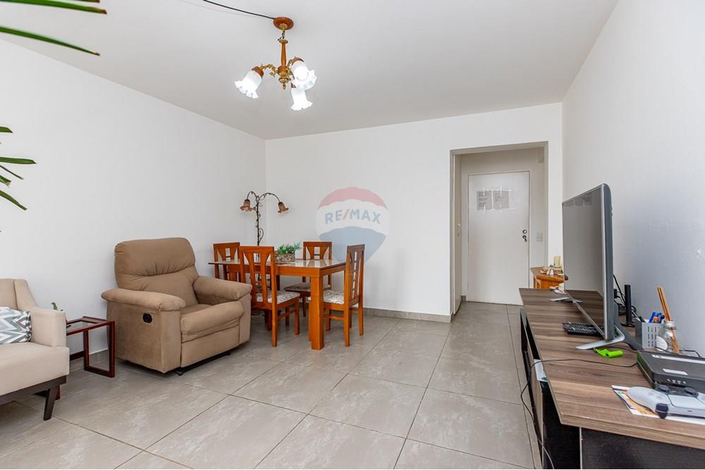 Apartamento à venda com 2 quartos, 75m² - Foto 4