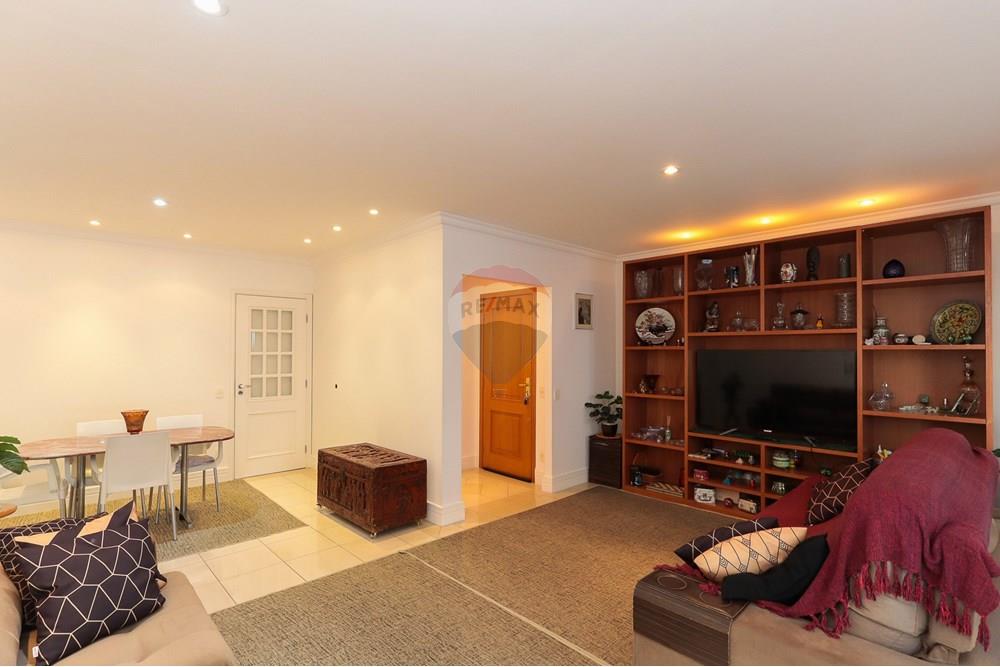 Apartamento à venda com 3 quartos, 119m² - Foto 1