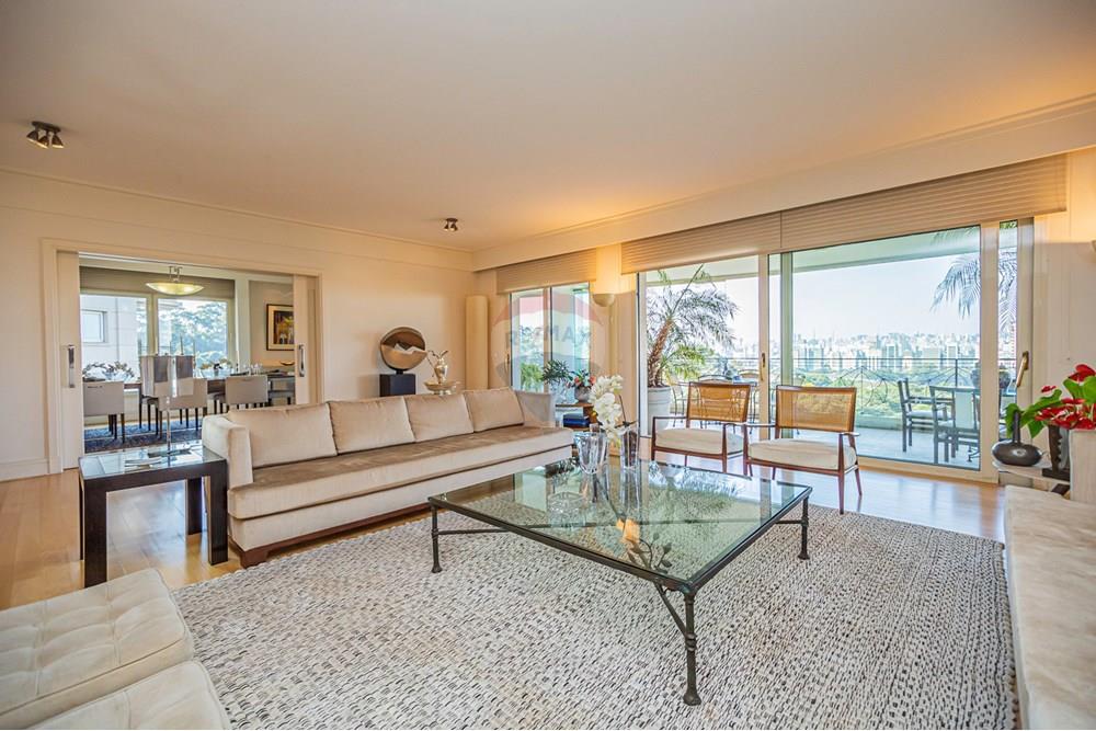 Apartamento à venda com 4 quartos, 648m² - Foto 1