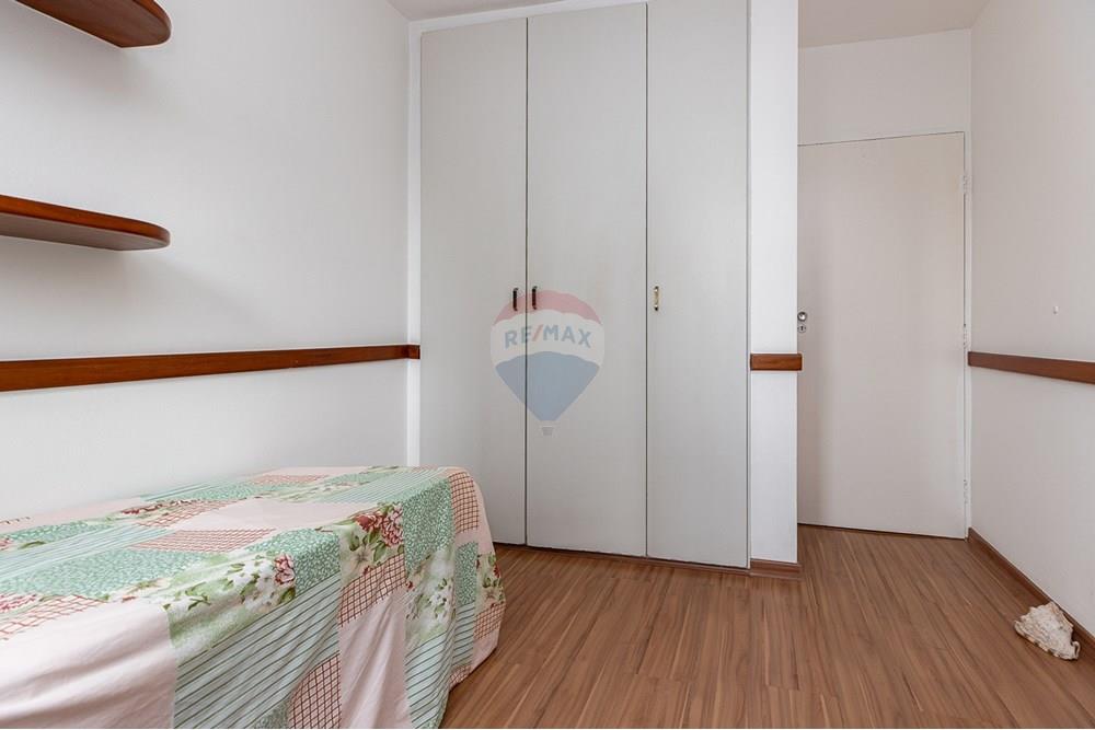 Apartamento à venda com 2 quartos, 75m² - Foto 17
