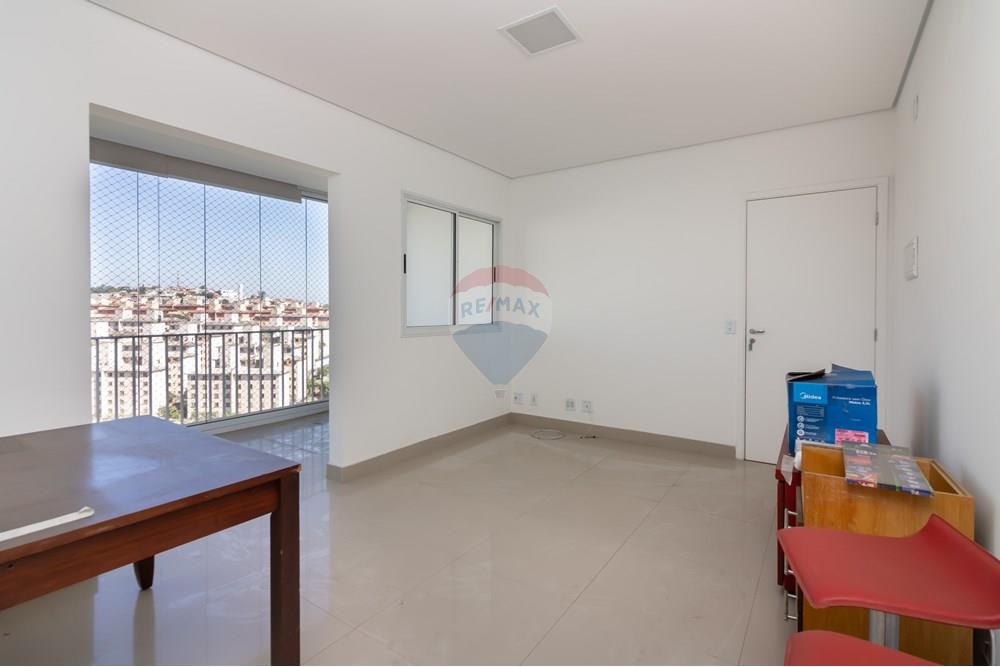 Apartamento à venda com 2 quartos, 62m² - Foto 4