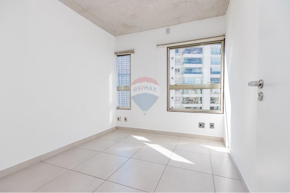 Apartamento à venda com 2 quartos, 70m² - Foto 12