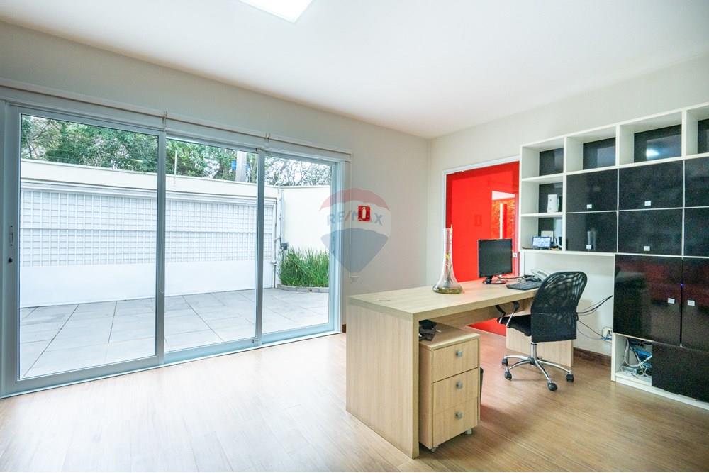 Casa à venda com 3 quartos, 133m² - Foto 1