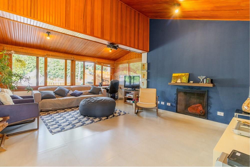 Casa de Condomínio à venda com 6 quartos, 355m² - Foto 30