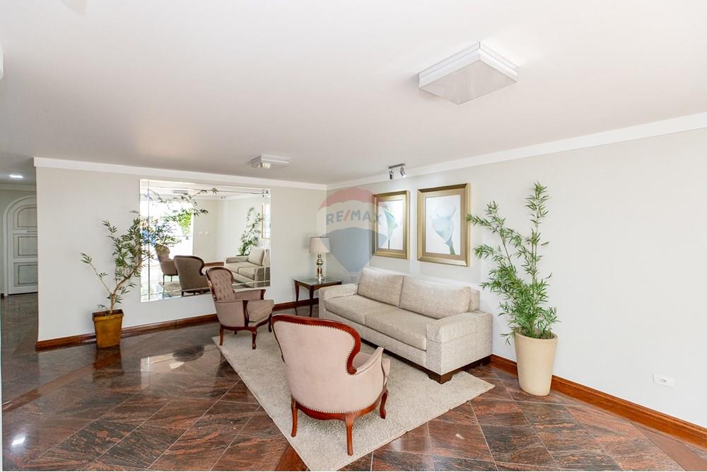 Apartamento à venda com 2 quartos, 75m² - Foto 24