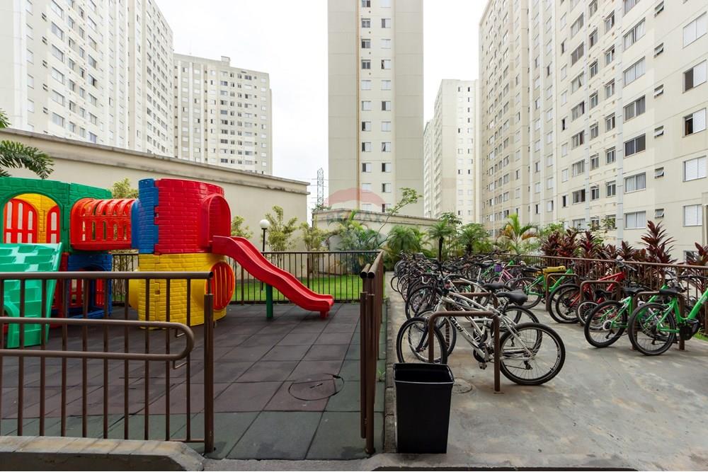 Apartamento à venda com 2 quartos, 44m² - Foto 24