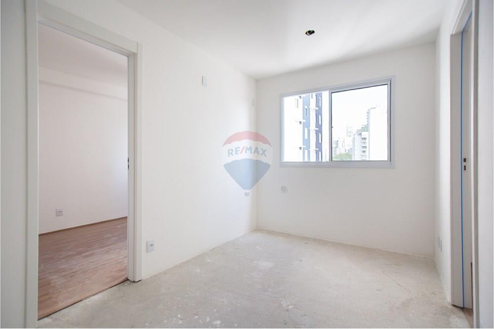 Apartamento à venda com 2 quartos, 34m² - Foto 12