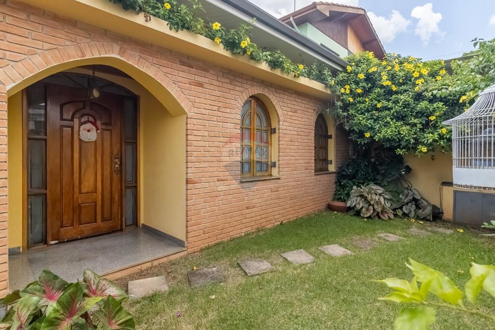 Casa, 3 quartos, 176 m² - Foto 1