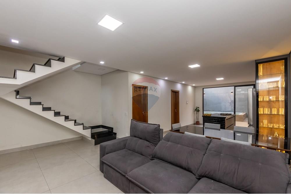Casa à venda com 3 quartos, 128m² - Foto 12