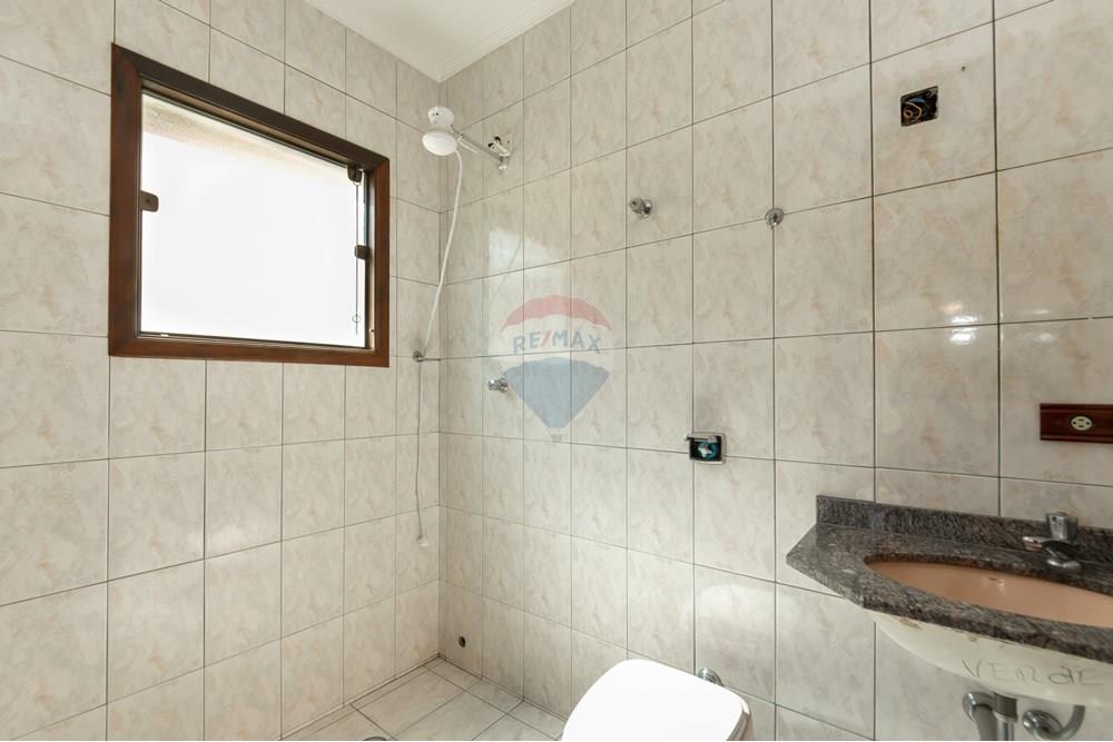 Casa à venda com 5 quartos, 263m² - Foto 18