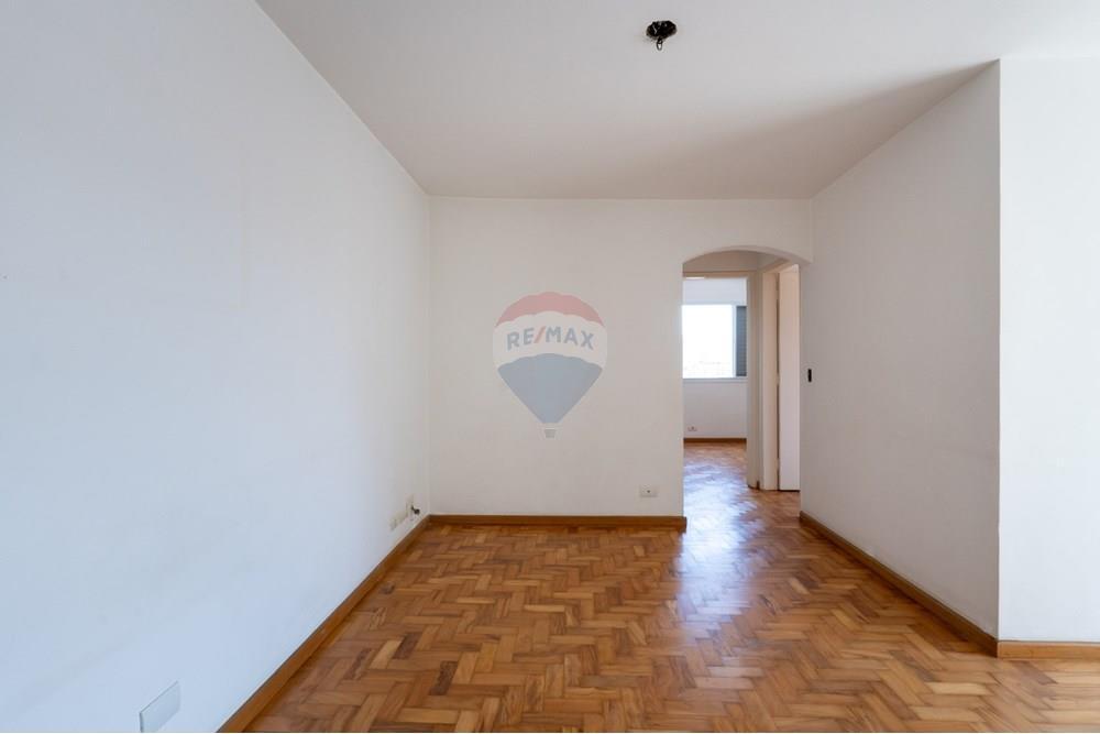 Apartamento à venda com 2 quartos, 66m² - Foto 2