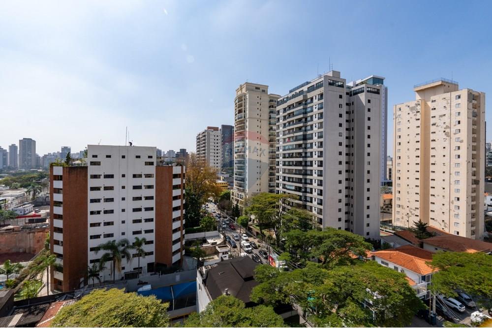 Apartamento à venda com 2 quartos, 66m² - Foto 12
