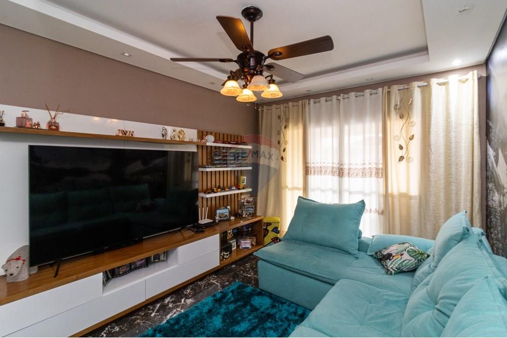 Casa à venda com 3 quartos, 450m² - Foto 7