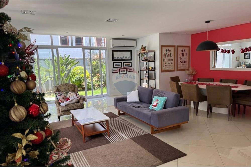 Casa, 4 quartos, 290 m² - Foto 3